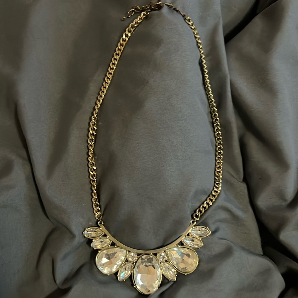 Statement necklace